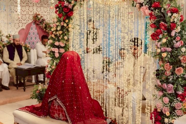 निकाह में सादगी: सुन्नत-ए-नबवी ﷺ और फिजूलखर्ची से बचने का इस्लामी रास्त